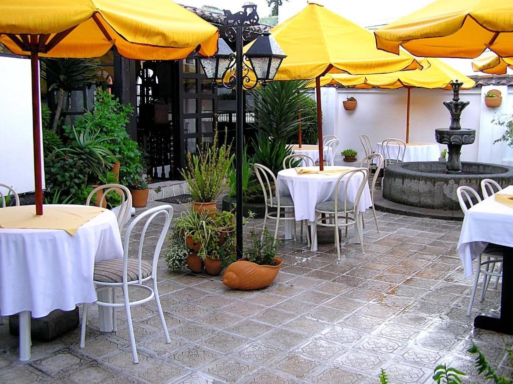 Hotel Fuente De Piedra I Quito Extérieur photo